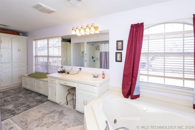 13160 E 2150, Terral, OK 73569