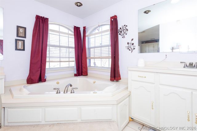 13160 E 2150, Terral, OK 73569