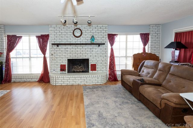 13160 E 2150, Terral, OK 73569