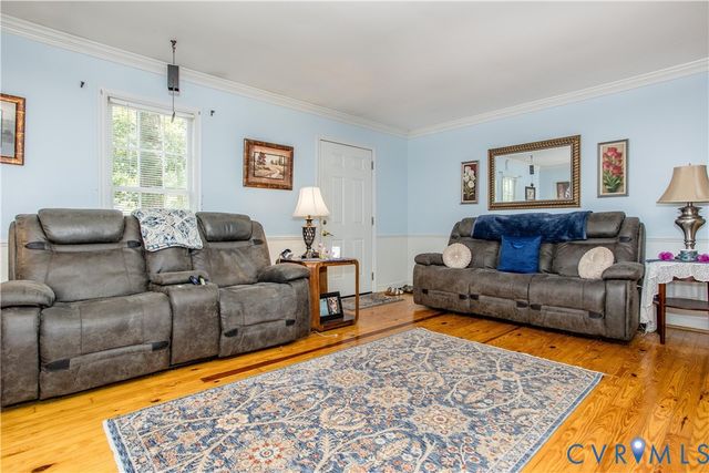11643 Chester Station Dr, Chester, VA 23831