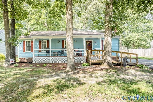11643 Chester Station Dr, Chester, VA 23831
