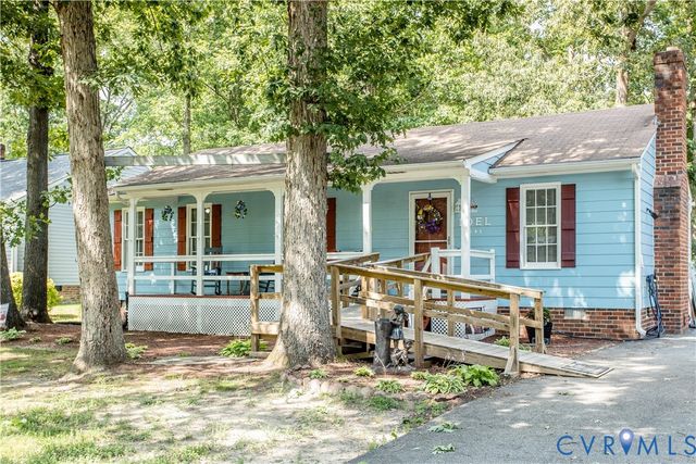 11643 Chester Station Dr, Chester, VA 23831