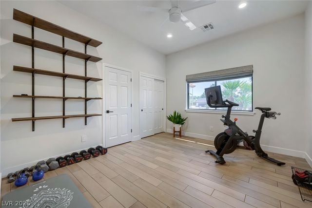 400 Lacy Lane, Las Vegas, NV 89107