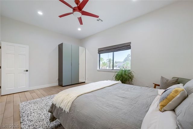 400 Lacy Lane, Las Vegas, NV 89107