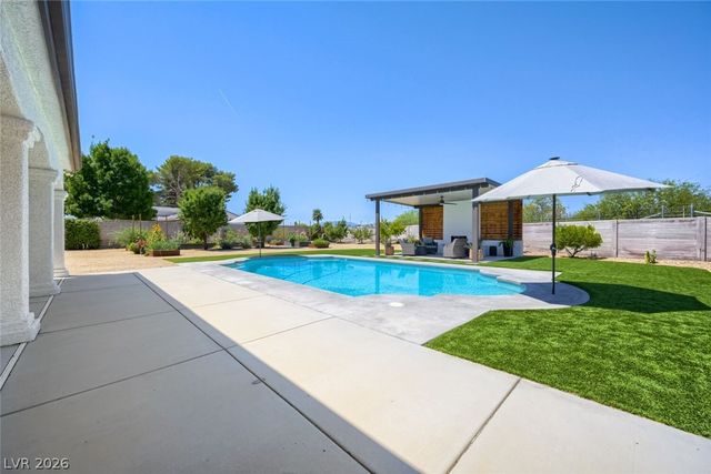 400 Lacy Lane, Las Vegas, NV 89107