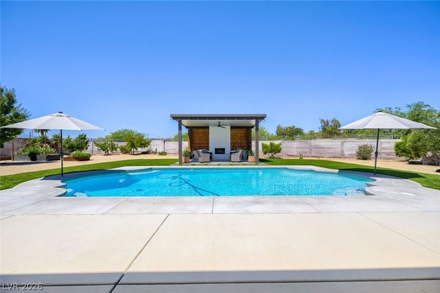 400 Lacy Lane, Las Vegas, NV 89107