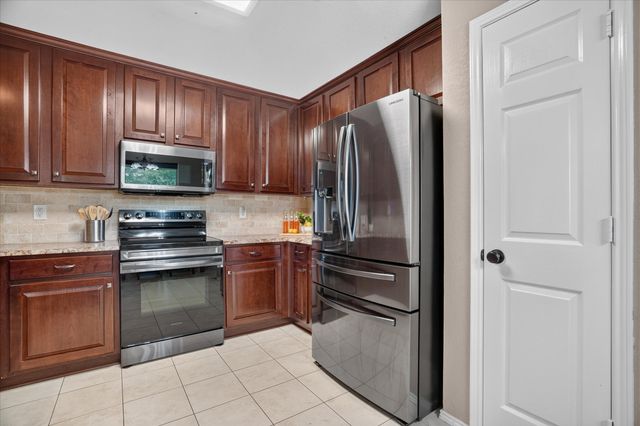 6608 Silver Oak Lane, Fort Worth, TX 76135
