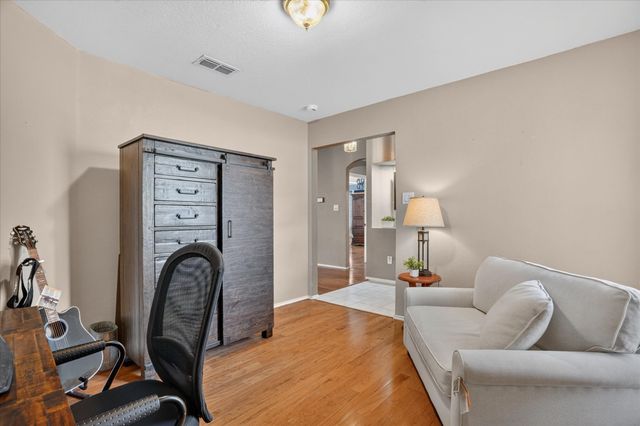 6608 Silver Oak Lane, Fort Worth, TX 76135