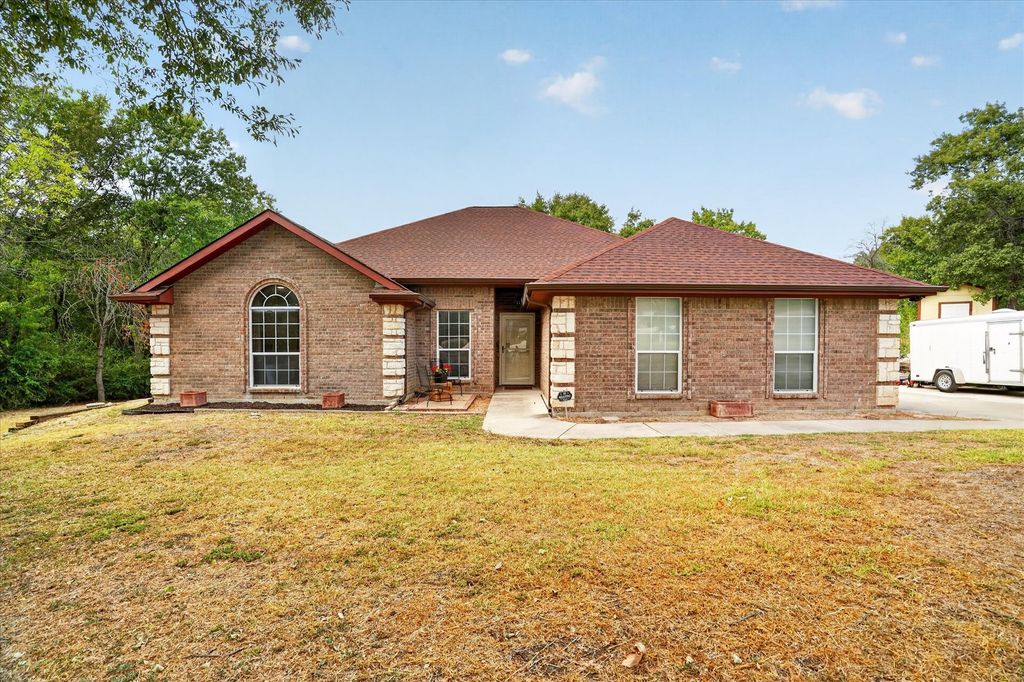 6608 Silver Oak Lane, Fort Worth, TX 76135