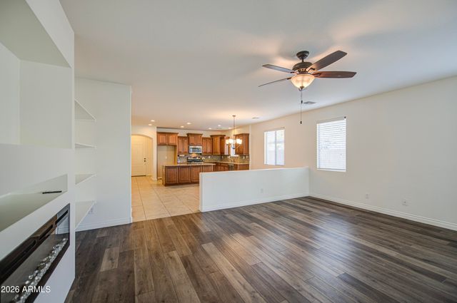 15859 N 76TH Avenue, Peoria, AZ 85382