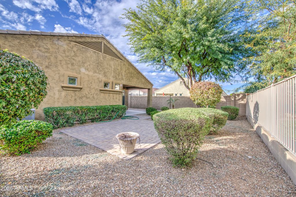 Image 31 of property listing at 15859 N 76TH Avenue, Peoria, AZ 85382