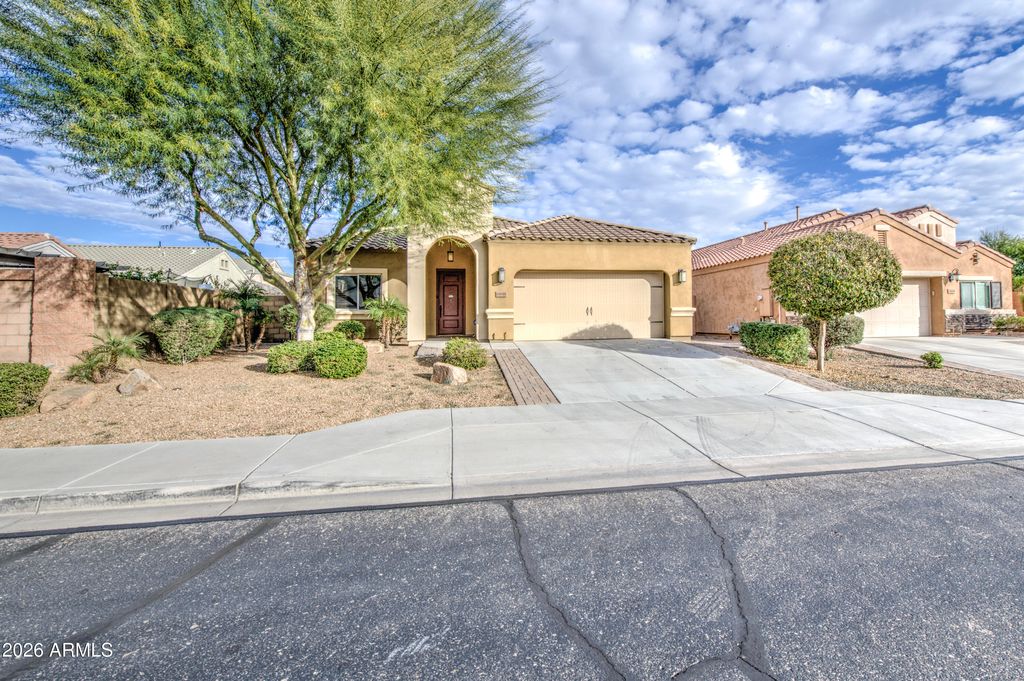 Image 38 of property listing at 15859 N 76TH Avenue, Peoria, AZ 85382