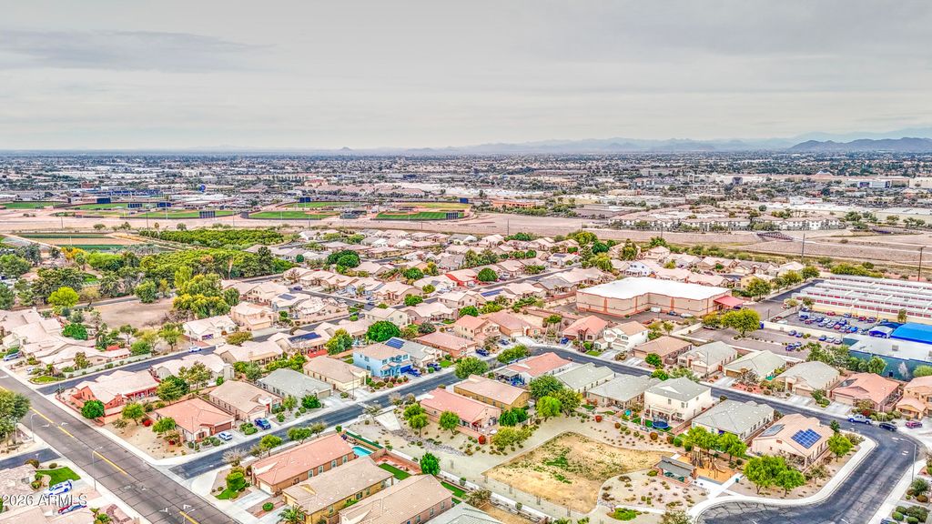 Image 42 of property listing at 15859 N 76TH Avenue, Peoria, AZ 85382