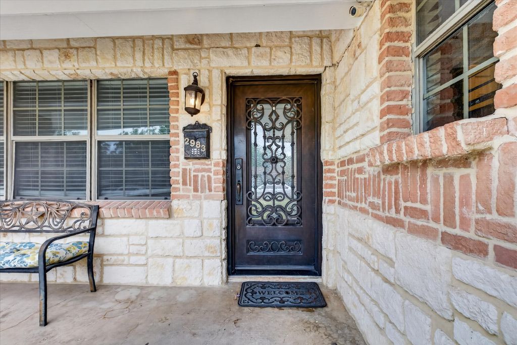 2983 Amber Lane, Farmers Branch, TX 75234 — photo 2