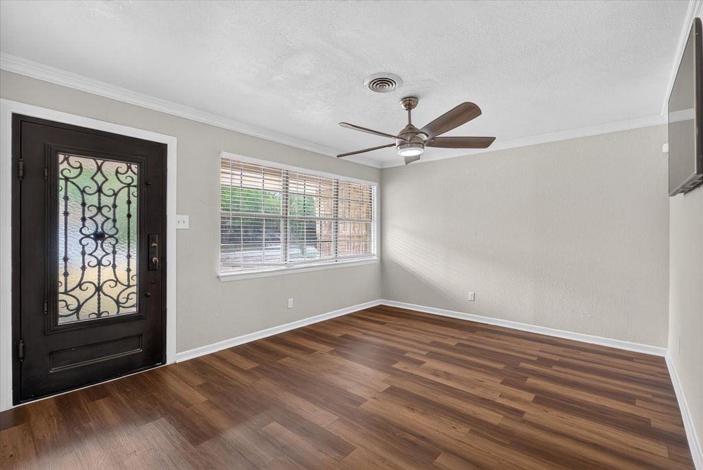 2983 Amber Lane, Farmers Branch, TX 75234 — photo 3