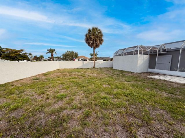 1301 LUCAYA AVENUE, Venice, FL 34285
