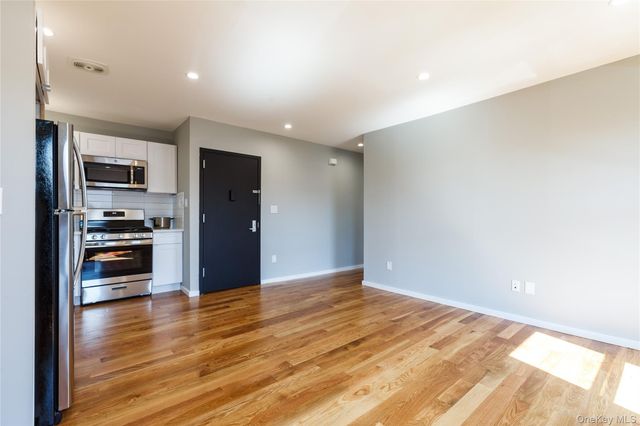 8734 132nd Street, Richmond Hill, NY 11418