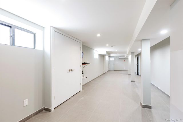 8734 132nd Street, Richmond Hill, NY 11418