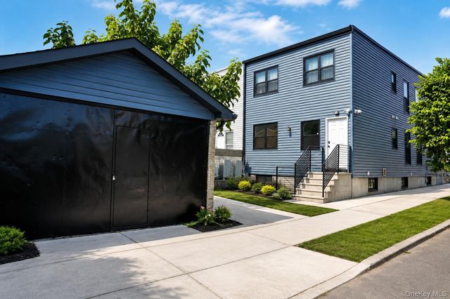 8734 132nd Street, Richmond Hill, NY 11418