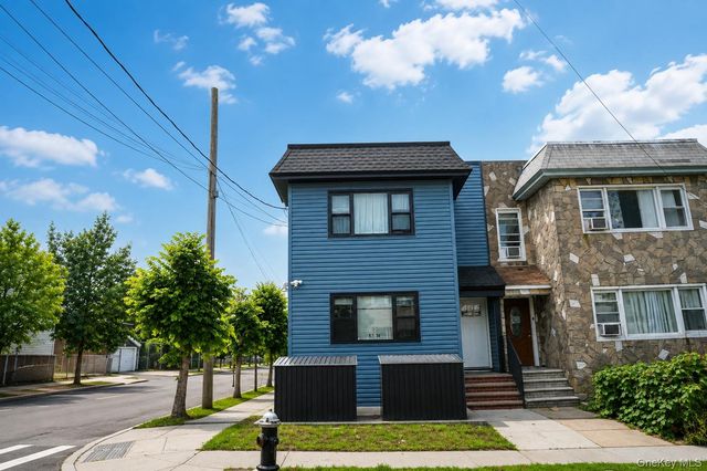 8734 132nd Street, Richmond Hill, NY 11418