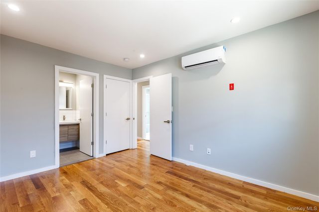 8734 132nd Street, Richmond Hill, NY 11418