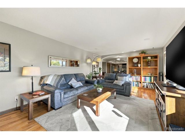 9275 W 73rd Ave, Arvada, CO 80005