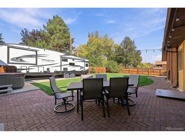 9275 W 73rd Ave, Arvada, CO 80005