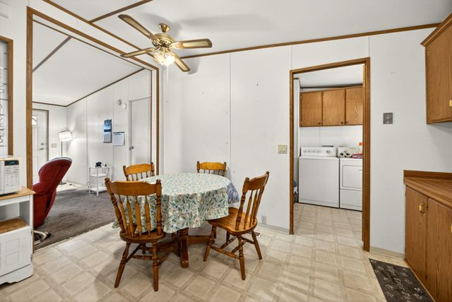 3955 S Stage Road 41, Medford, OR 97501