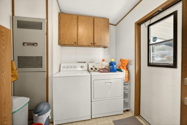 3955 S Stage Road 41, Medford, OR 97501