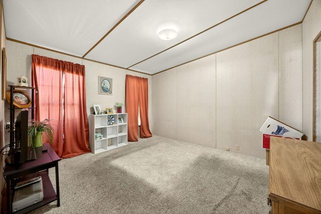 3955 S Stage Road 41, Medford, OR 97501