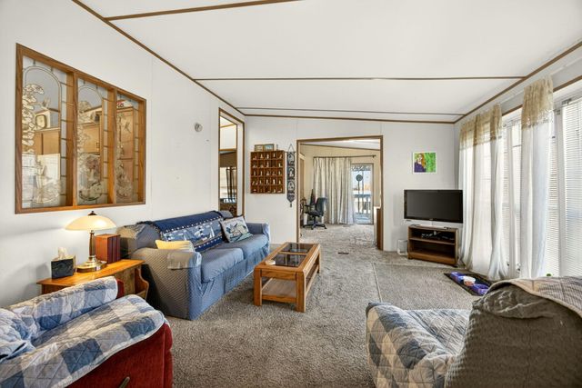 3955 S Stage Road 41, Medford, OR 97501