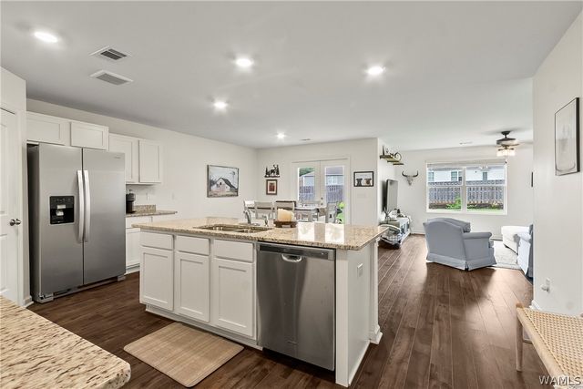 3704 Magnolia Hills Dr, Northport, AL 35473