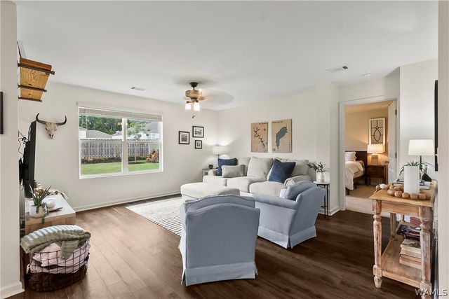3704 Magnolia Hills Dr, Northport, AL 35473