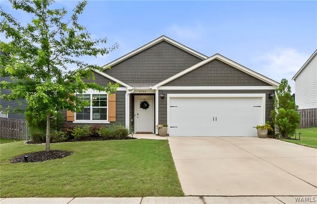 3704 Magnolia Hills Dr, Northport, AL 35473