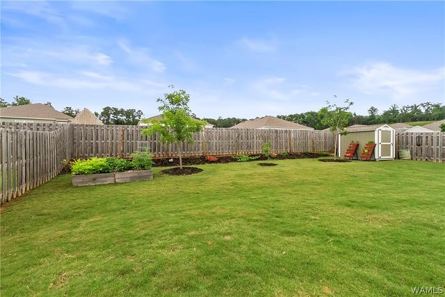3704 Magnolia Hills Dr, Northport, AL 35473
