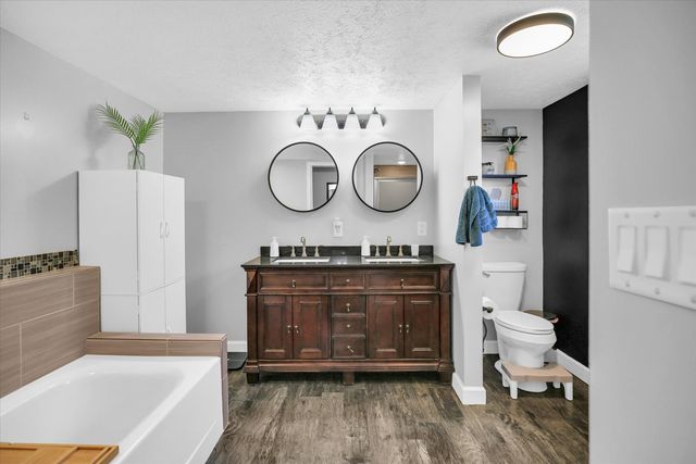 641 E Center Street, Paxton, IL 60957