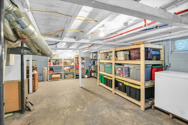 641 E Center Street, Paxton, IL 60957