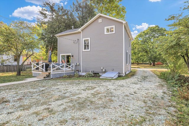 641 E Center Street, Paxton, IL 60957