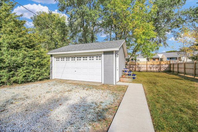 641 E Center Street, Paxton, IL 60957