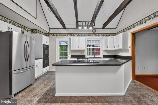 15 HOWARD DR, East Berlin, PA 17316