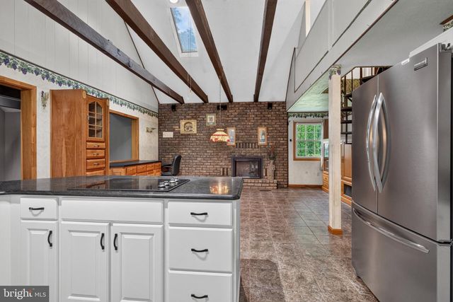 15 HOWARD DR, East Berlin, PA 17316