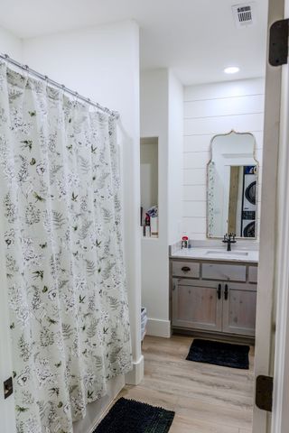 139 River Oaks Dr, Sparta, TN 38583