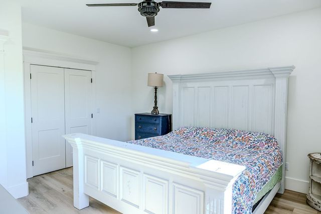 139 River Oaks Dr, Sparta, TN 38583