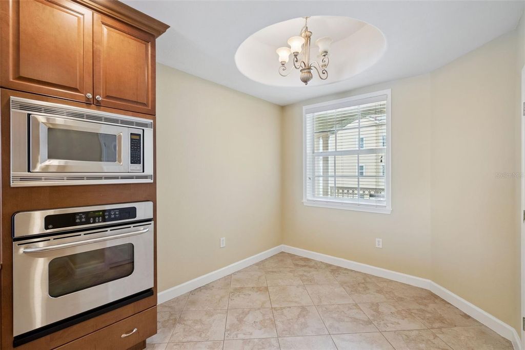 Image 10 of property listing at 8743 THE ESPLANADE 34, Orlando, FL 32836