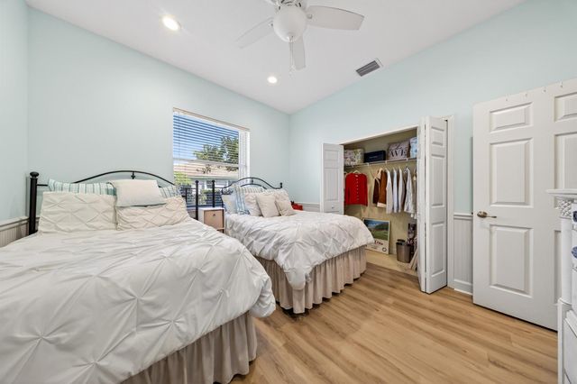 7613 Greenbrier Circle, Port St Lucie, FL 34986