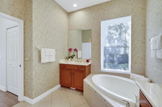 7613 Greenbrier Circle, Port St Lucie, FL 34986