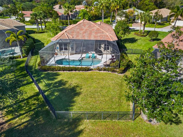 7613 Greenbrier Circle, Port St Lucie, FL 34986