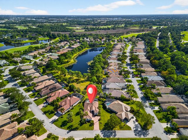 7613 Greenbrier Circle, Port St Lucie, FL 34986