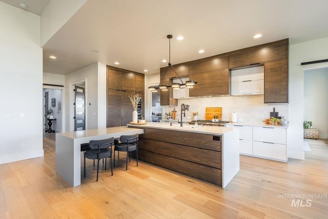 11500 N 17th Way, Boise, ID 83714