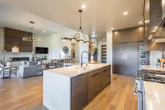 11500 N 17th Way, Boise, ID 83714